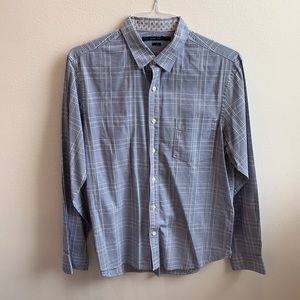 Perry Ellis Men’s button down shirt